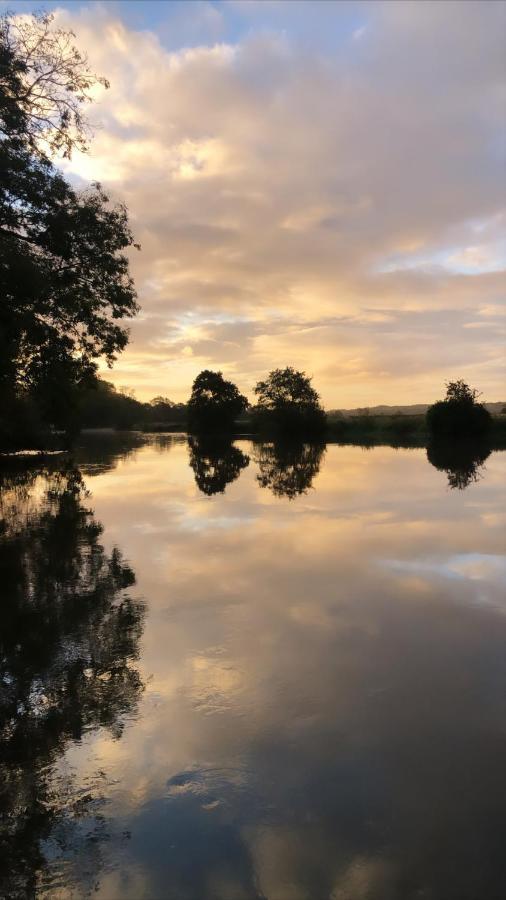 Dinckley Court Boutique Riverside Rooms Abingdon-on-Thames Exteriér fotografie